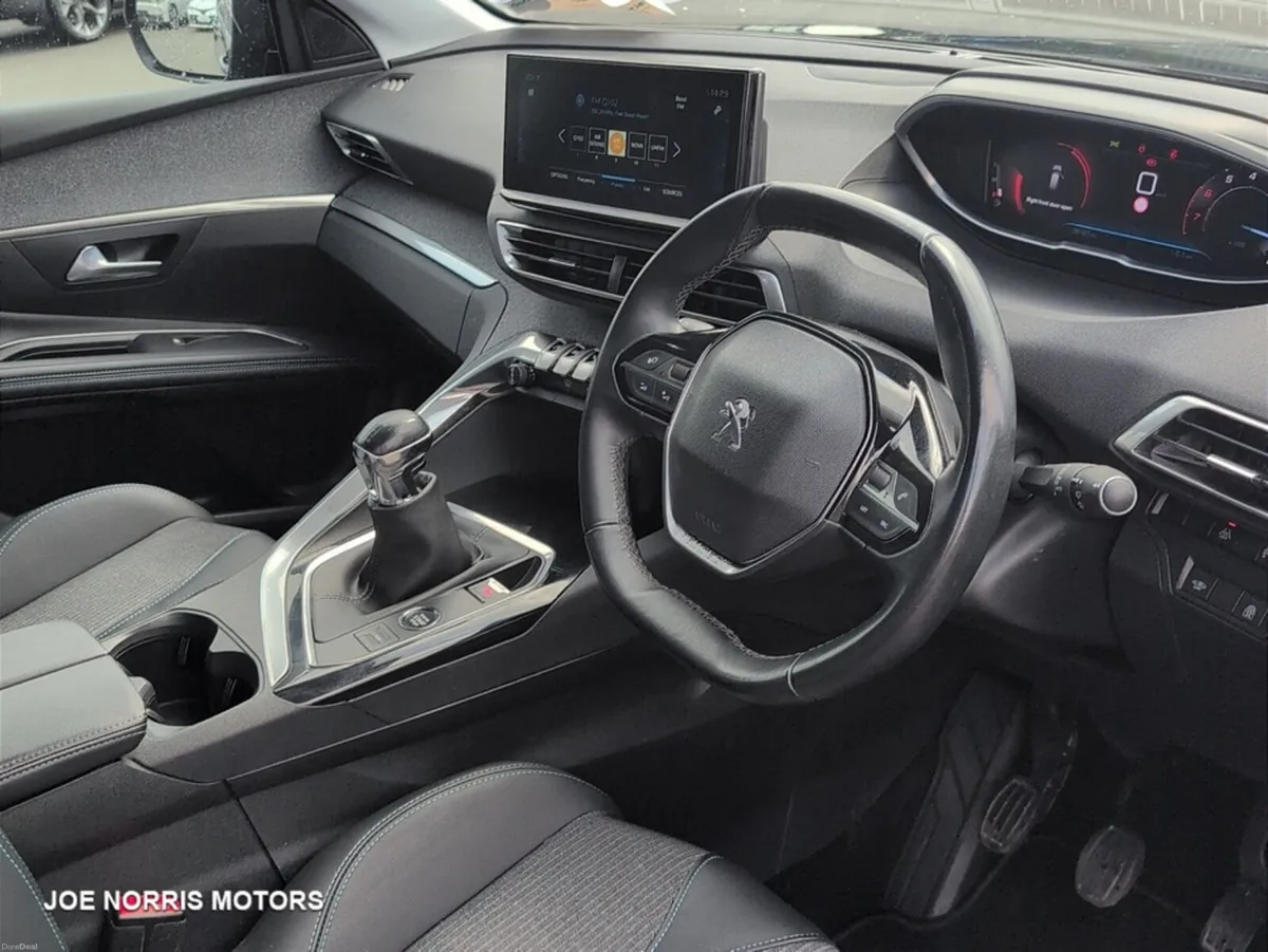 Peugeot 3008 FL ALLURE 1.2 130 6.3 4DR - Image 6
