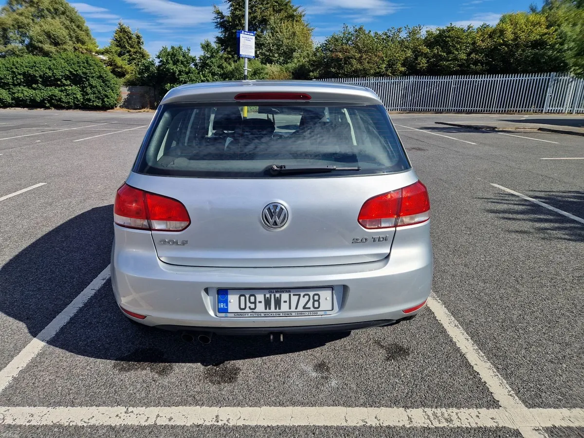Volkswagen Golf 2009 - Image 4