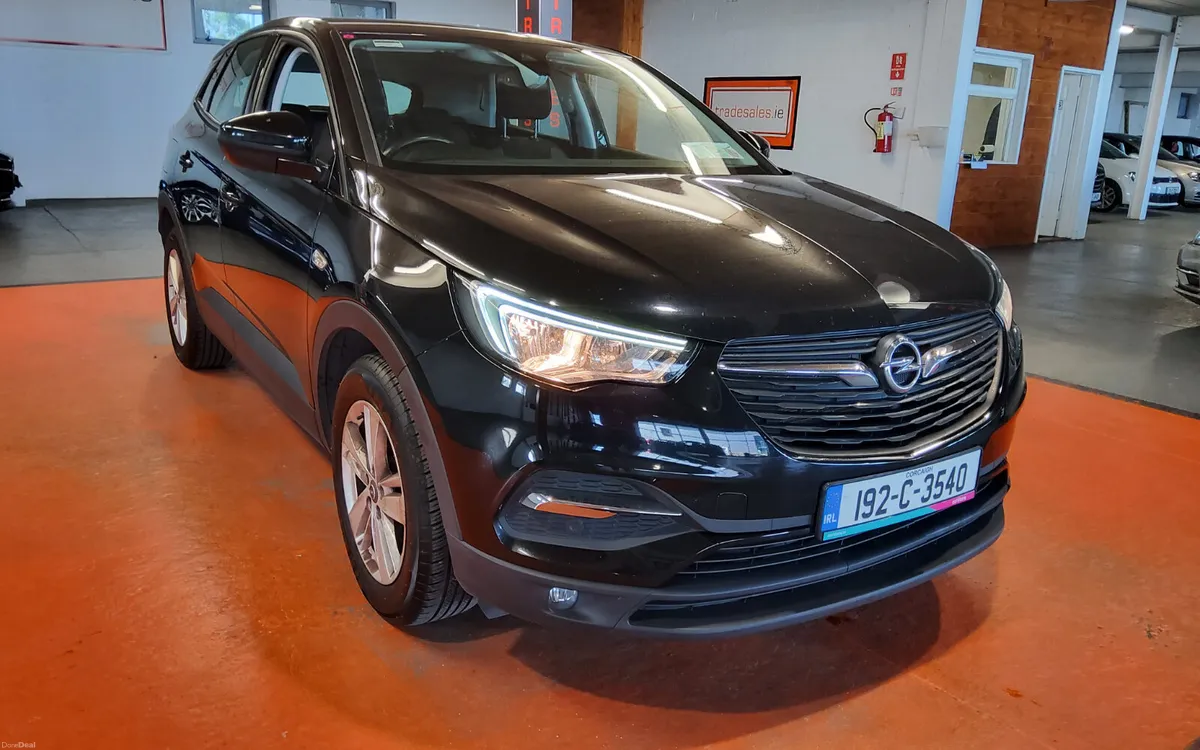 Opel Grandland X 2019 - Image 1