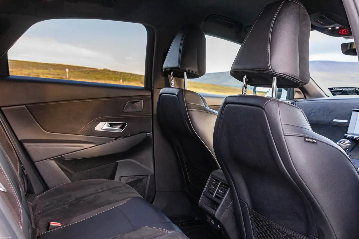 DS Automobiles DS 7 Crossback 2019 - Image 6
