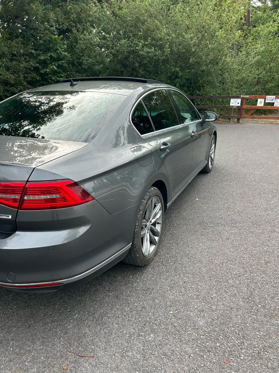 2017 VW Passat - Image 6