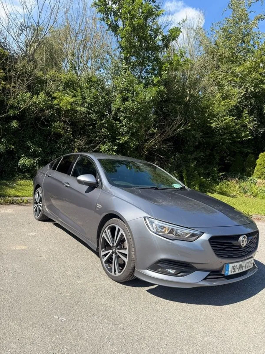 2019 Vauxhall Insignia - Image 1