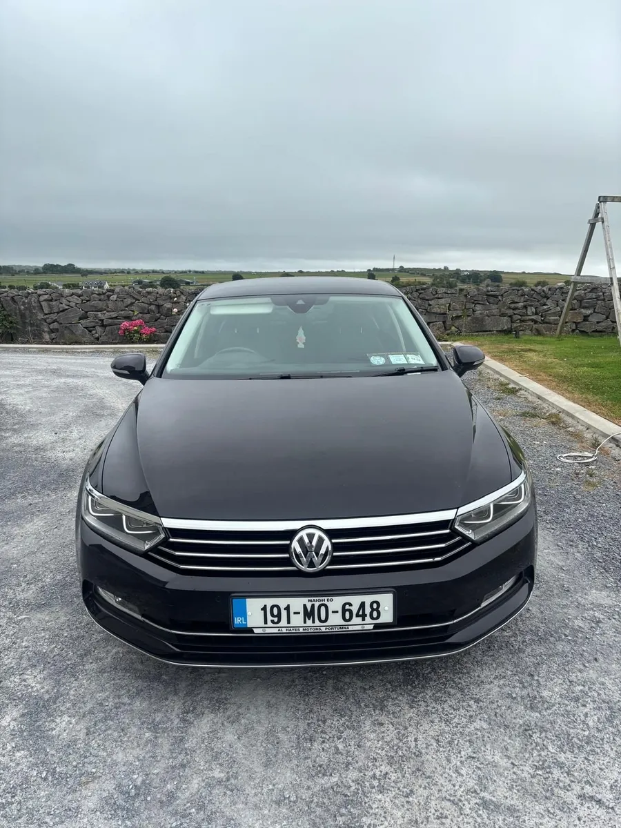 Volkswagen Passat 2019 - Image 1