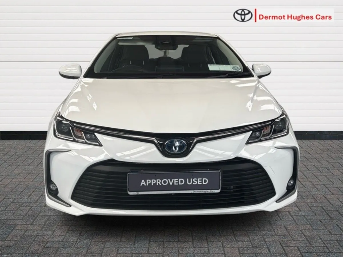 Toyota Corolla HYB LUNA SALOON AUTO - Image 5