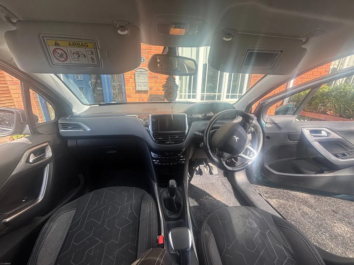 Peugeot 2008 2019 - Image 3