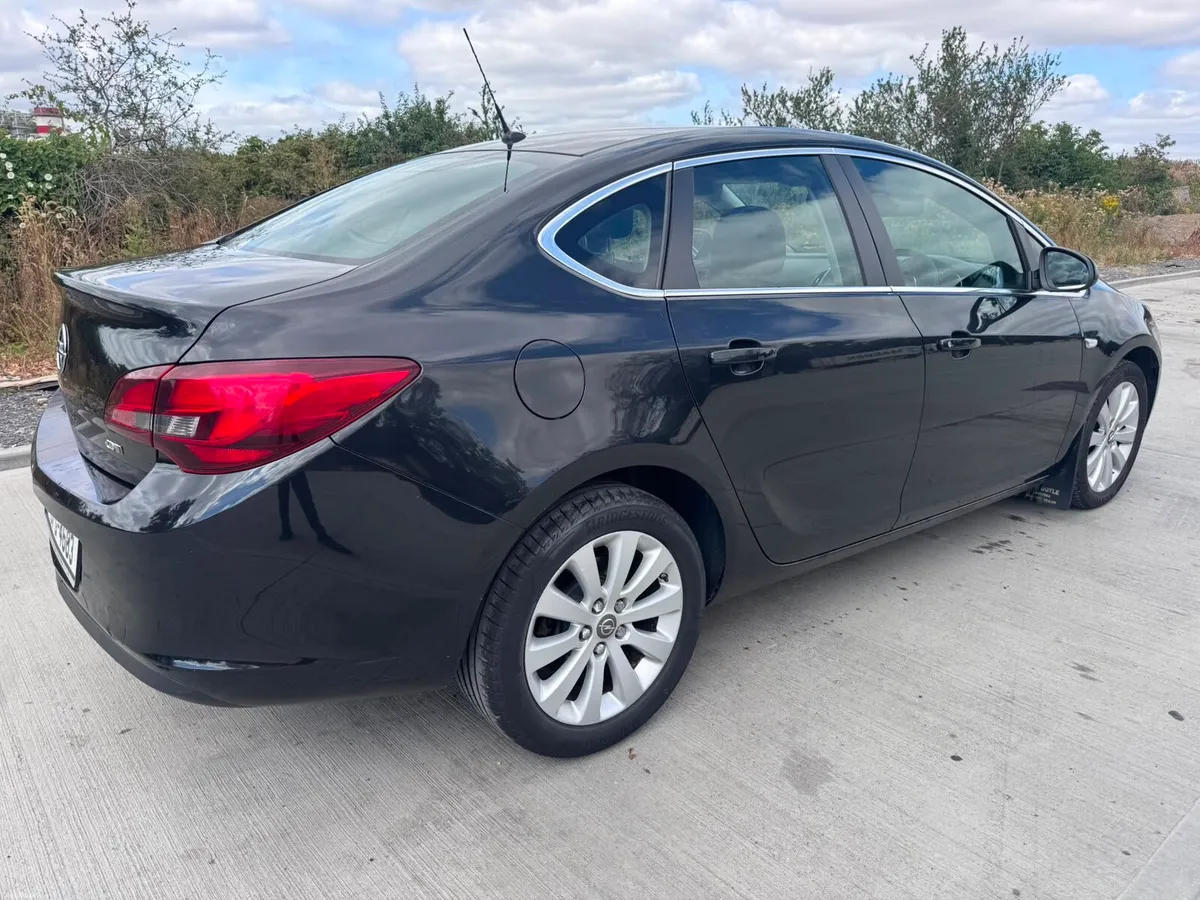 Opel Astra - Image 5