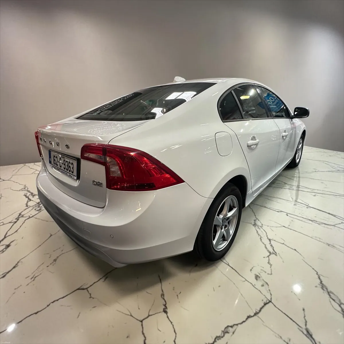 2016 Volvo S60 2.0 D2 (120hp) ES  only 141,000 kms - Image 2