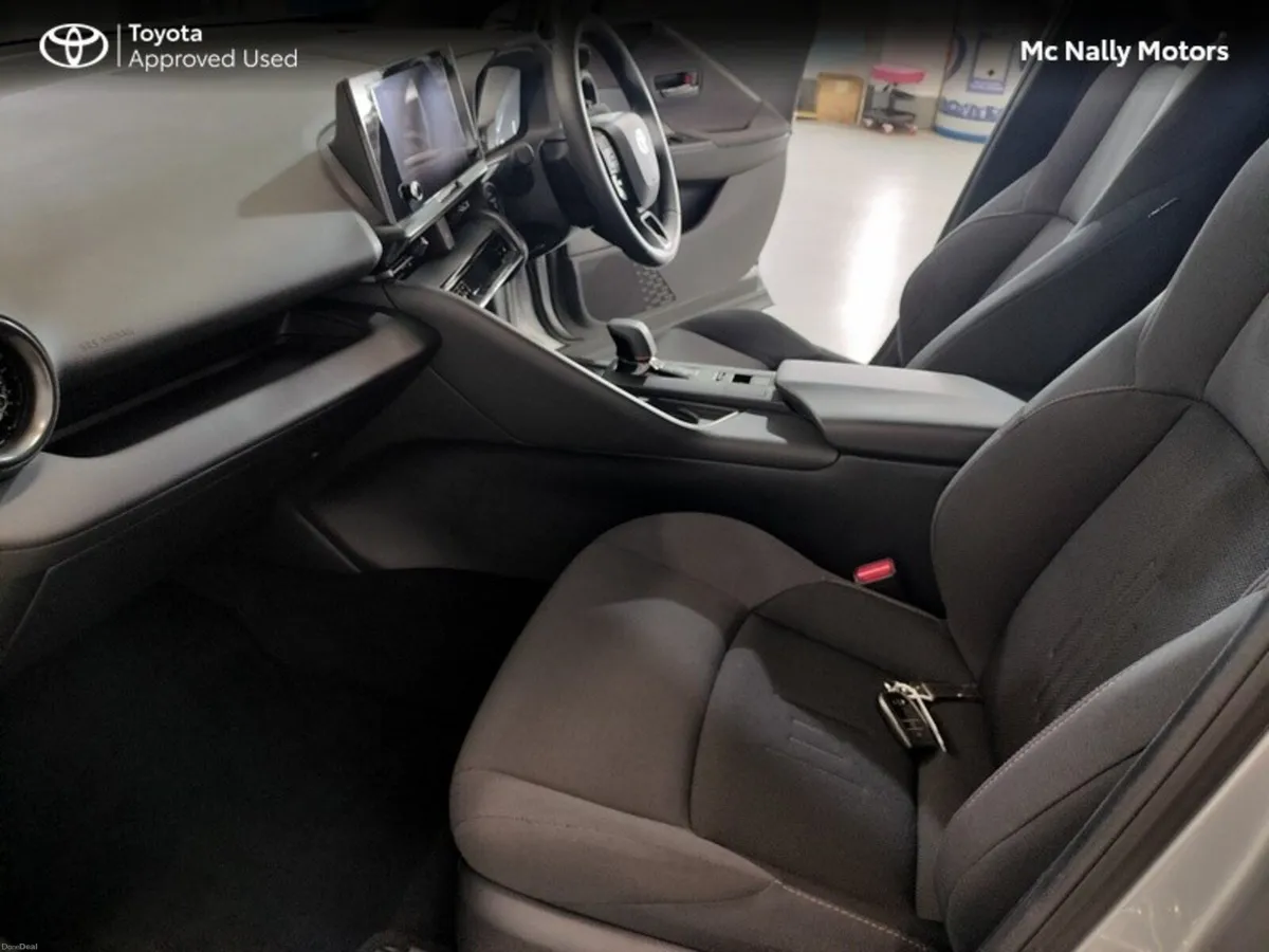 Toyota C-HR HYBRID SPORT LOW KMS FREE SERVICE - Image 6