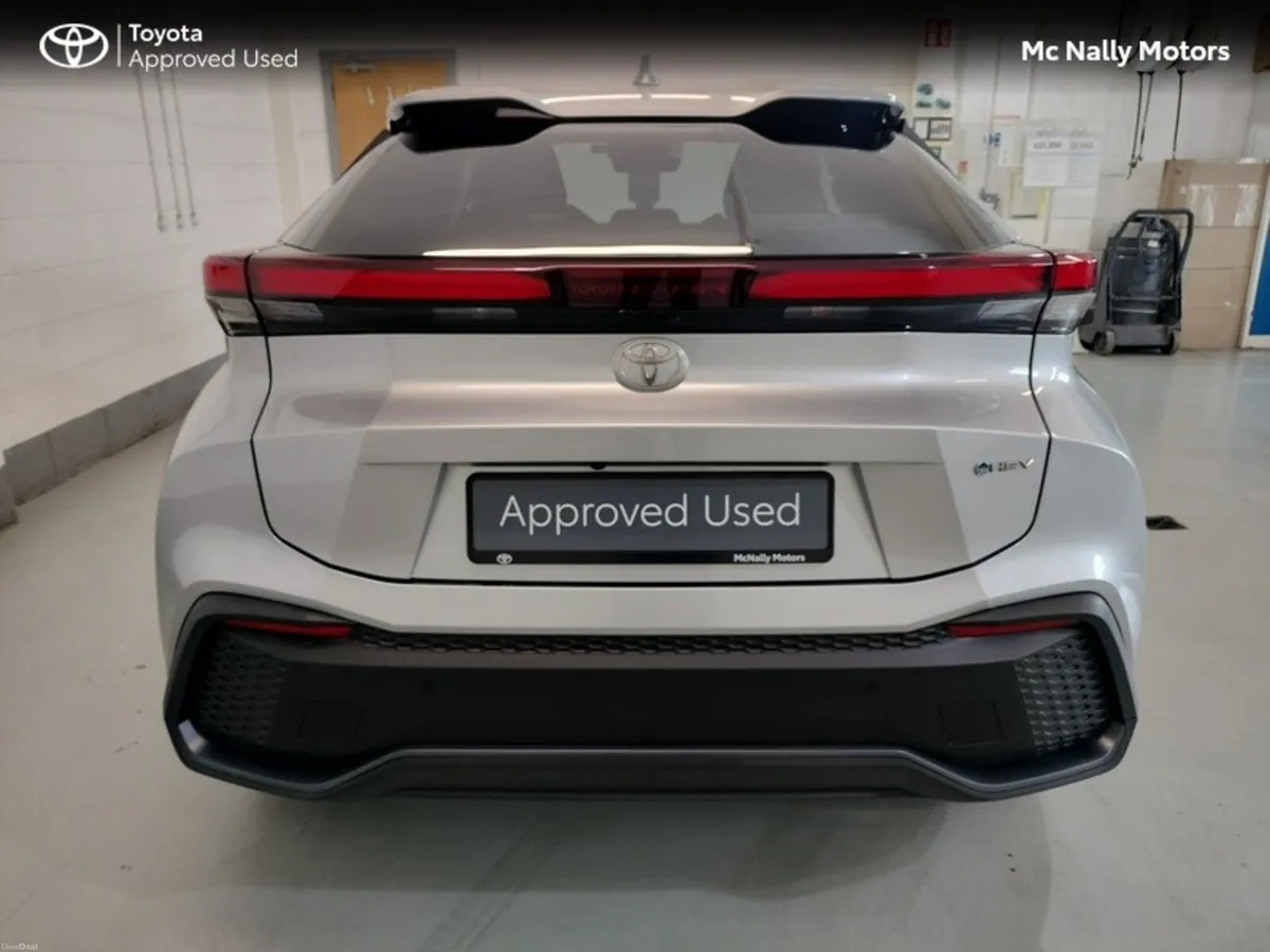 Toyota C-HR HYBRID SPORT LOW KMS FREE SERVICE - Image 4