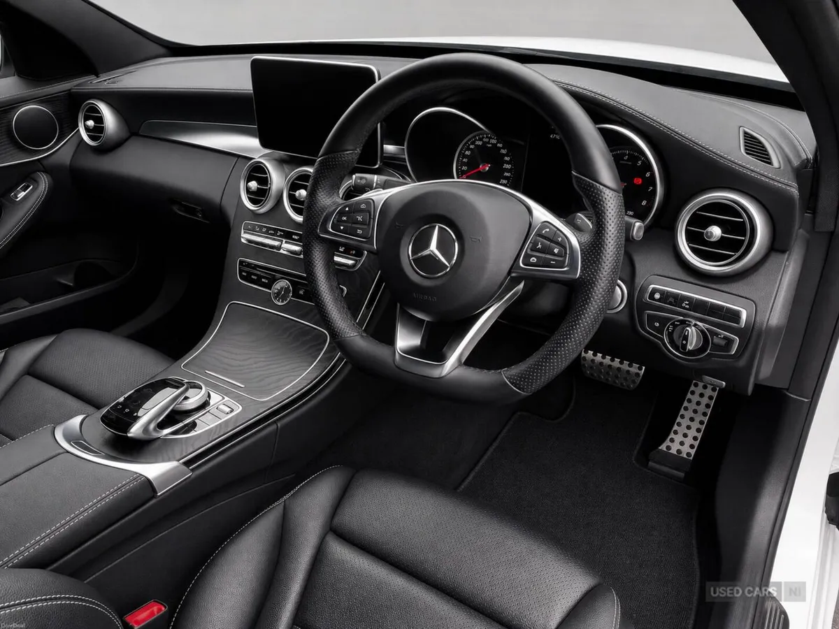 Mercedes-Benz C-Class 2.0 C200 AMG Line 4dr Petrol - Image 5