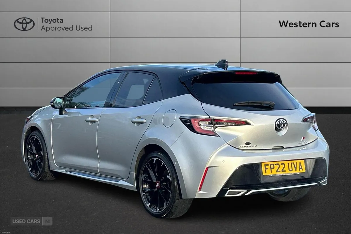 Toyota Corolla 2.0 VVT-h GR SPORT CVT Euro 6 (s/s) - Image 6