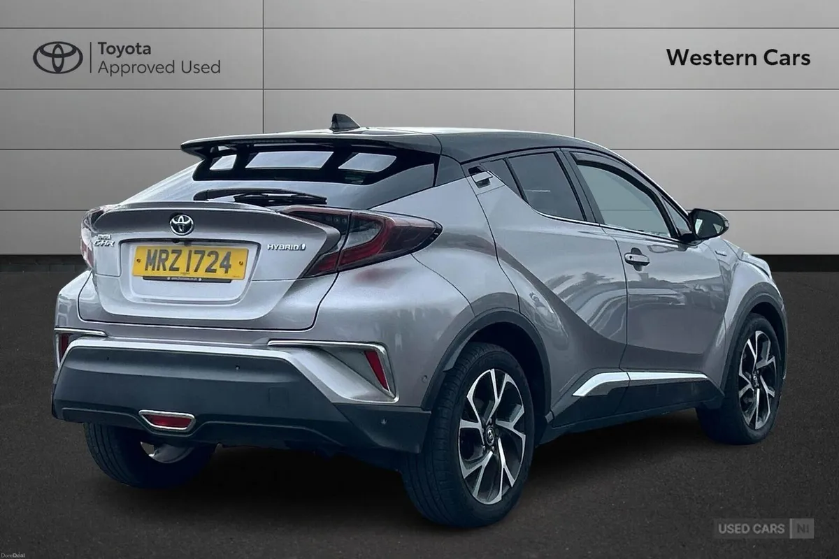 Toyota C-HR 1.8 VVT-h Dynamic CVT Euro 6 (s/s) 5dr - Image 2