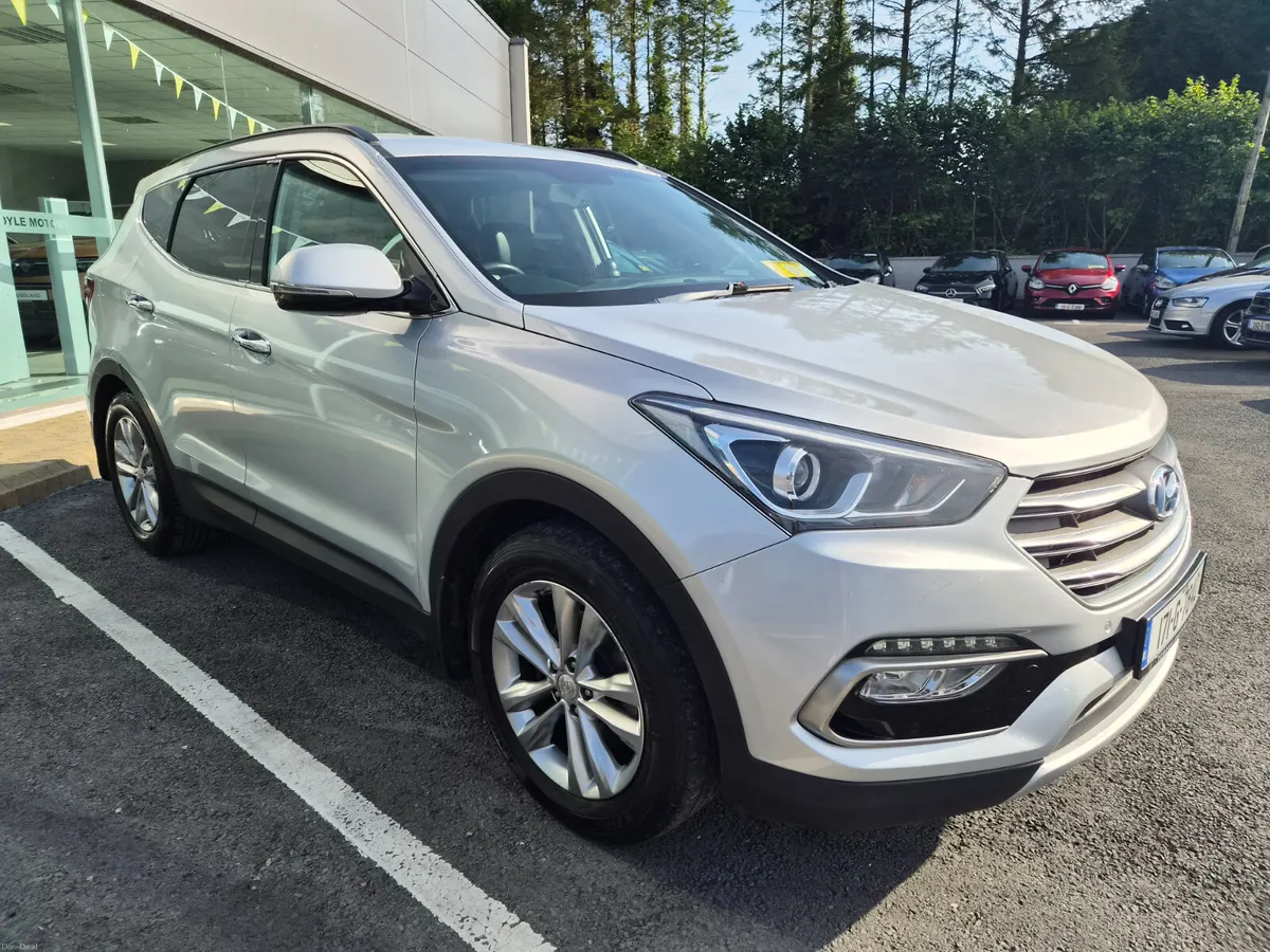 Hyundai Santa Fe 2017 2.2L Diesel Manual - Image 2