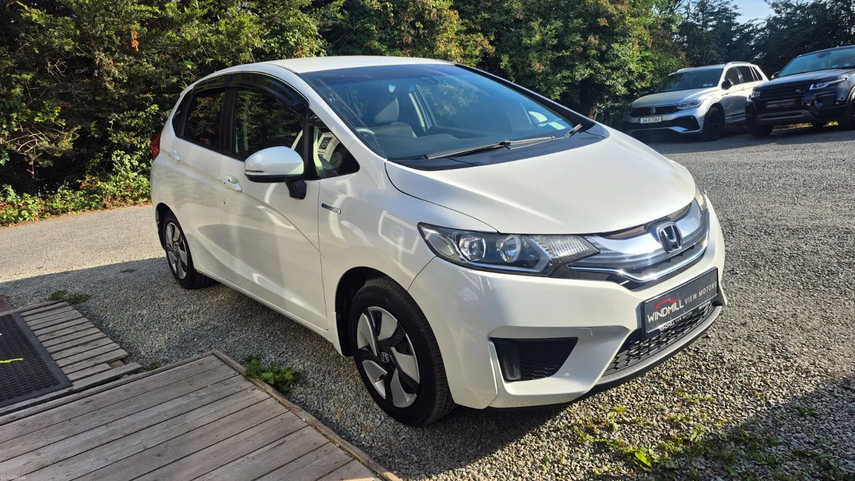 Honda Fit 1.5 5DR Auto 2015 - Image 2