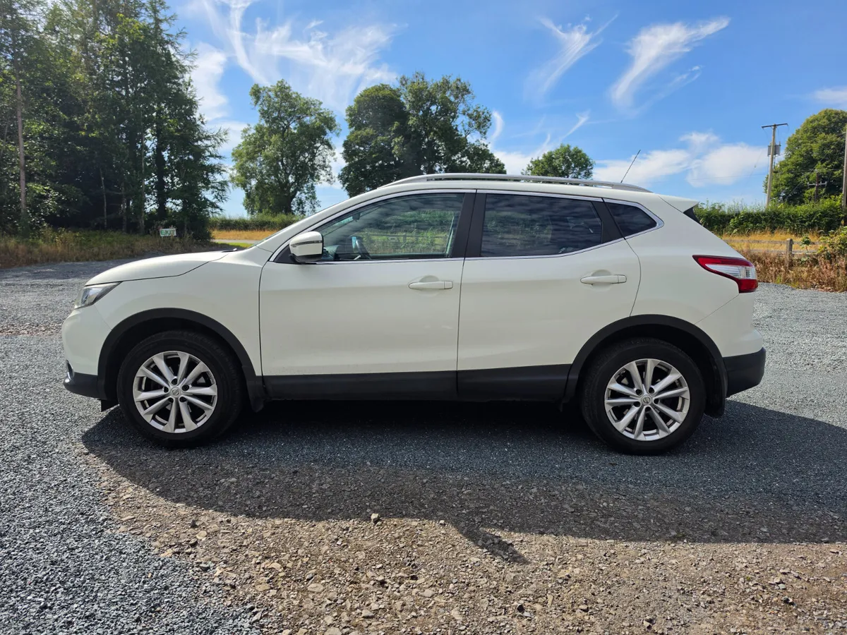 Nissan Qashqai 1.2 petrol ( NCT and TAX ) - Image 4