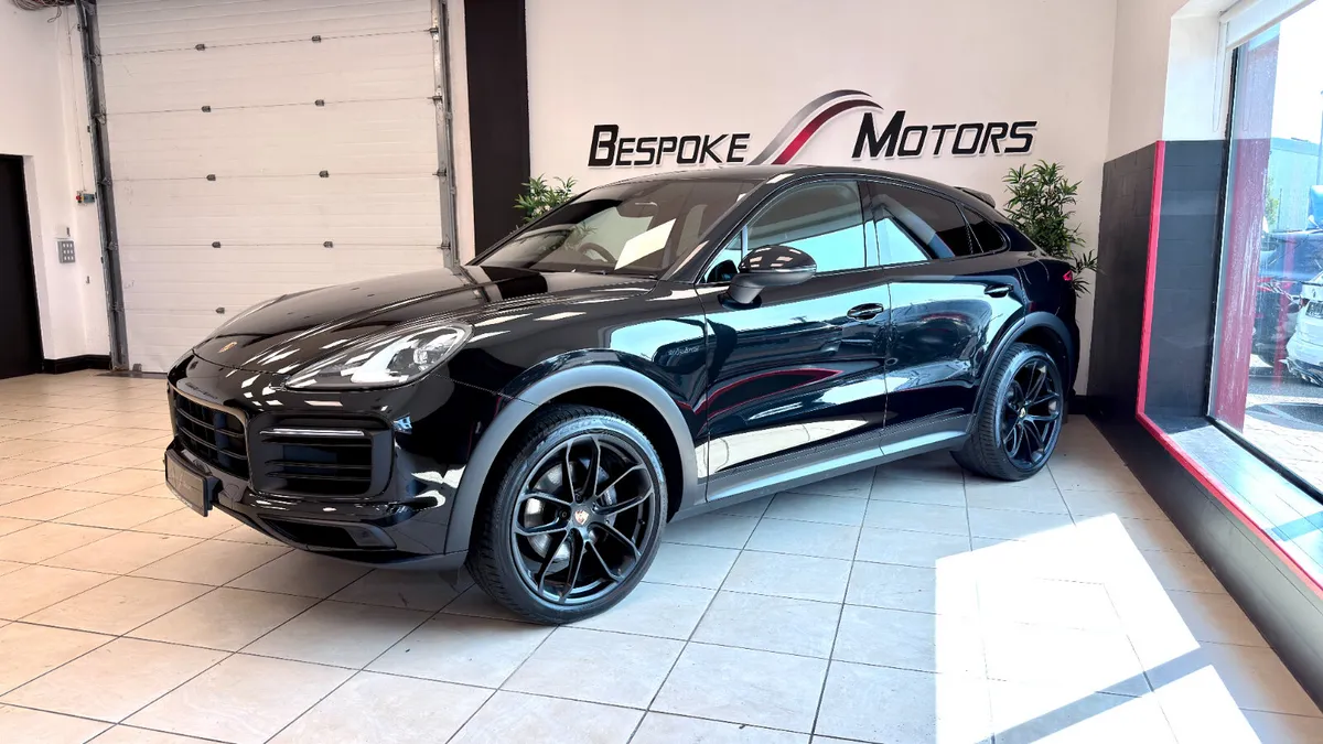 Porsche Cayenne E Hybrid Platinum Edition - Image 2