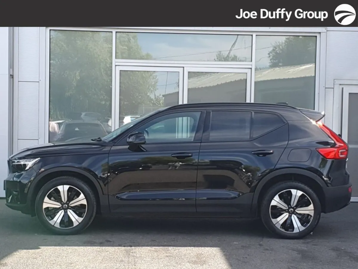 Volvo XC40 Plus Recharge Ev  Plus  P6 Twin FWD 231 - Image 3