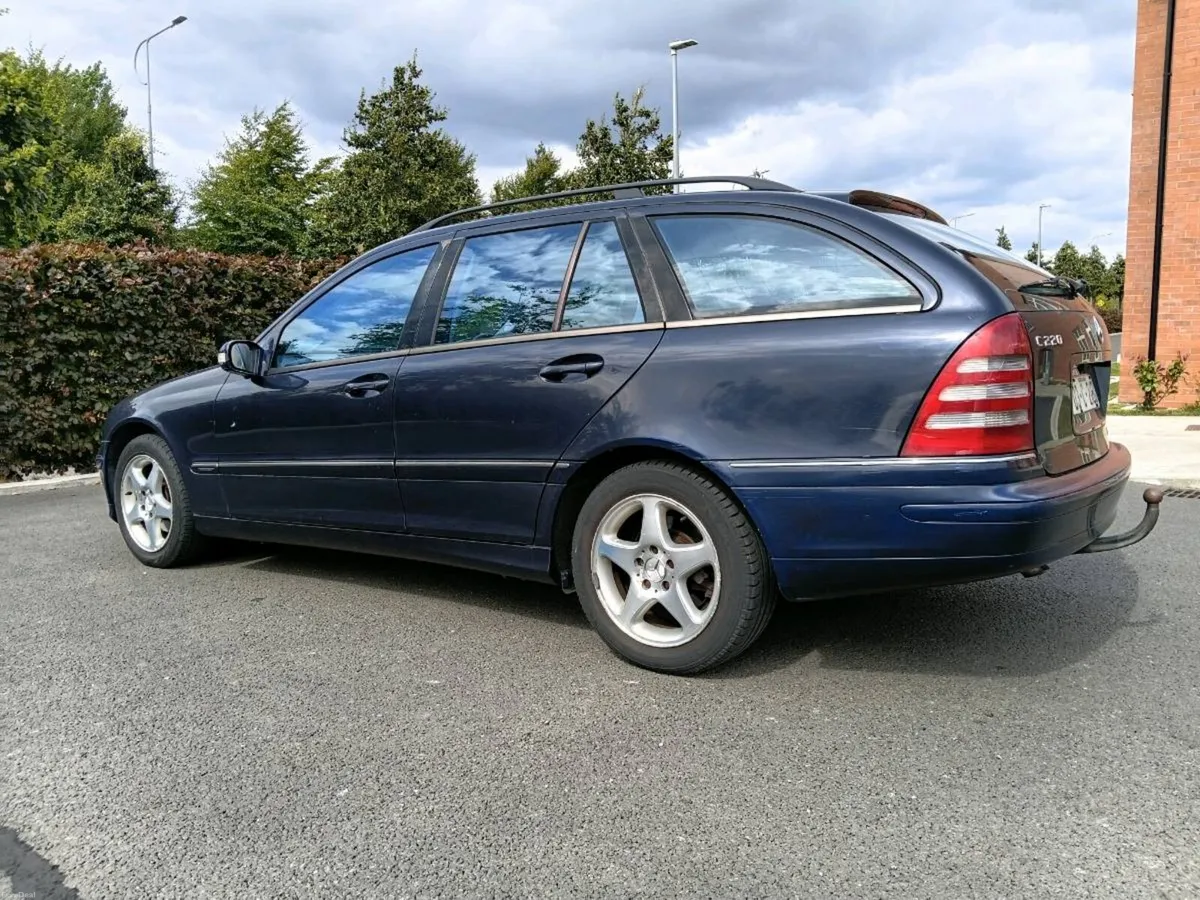 Mercedes - Image 5