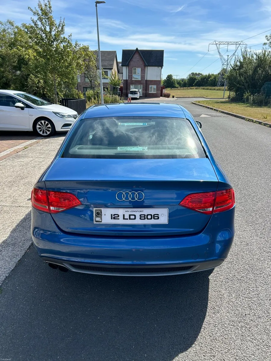 12 AUDI A4 S-LiNE €1,950 - Image 5