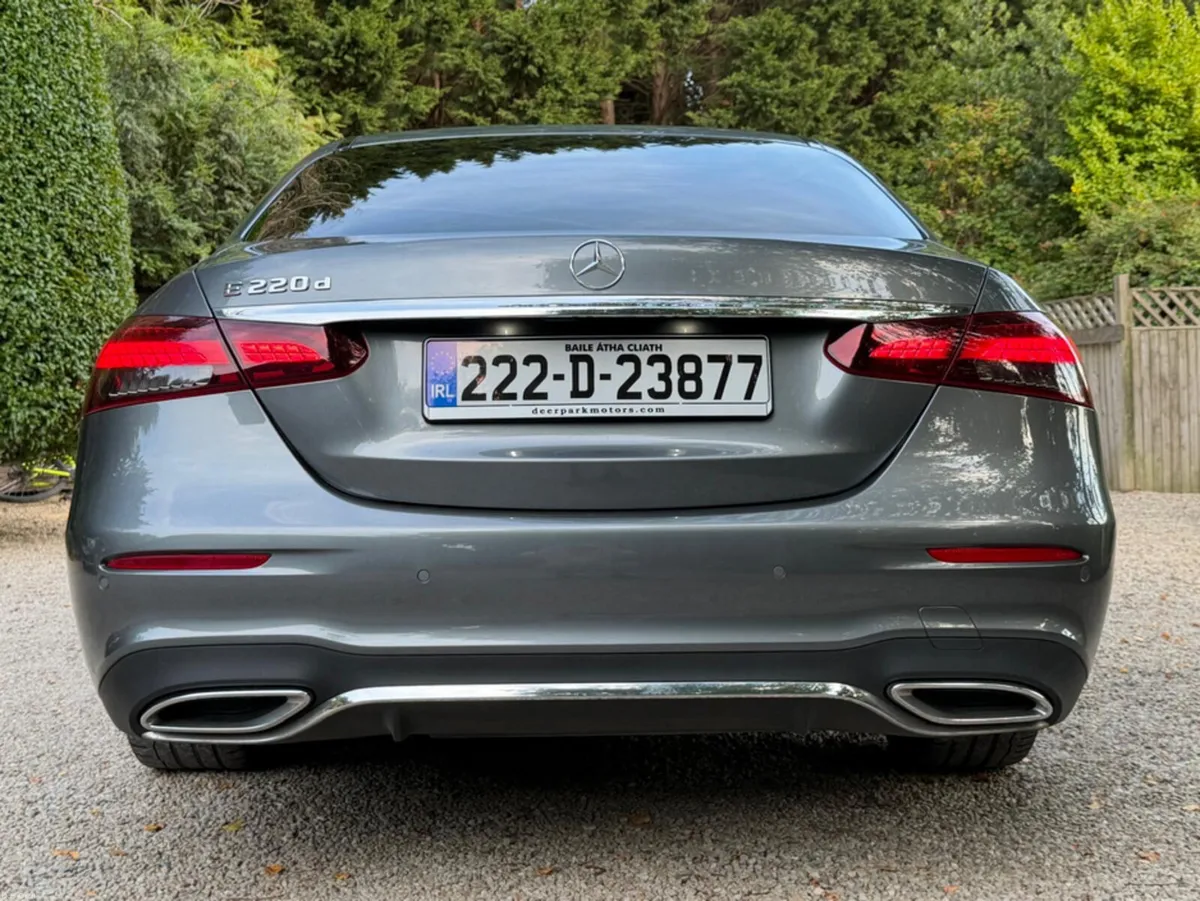 Mercedes-Benz E-Class E220D AMG LINe - Image 5
