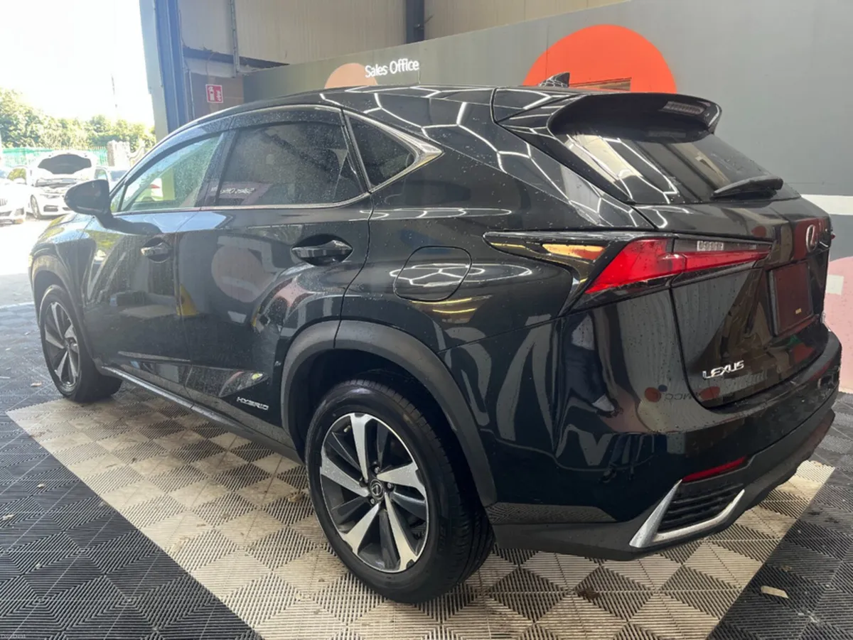 Lexus NX 2019 LEXUX NX300H VERSION L 2.5 AUTOMATIC - Image 5