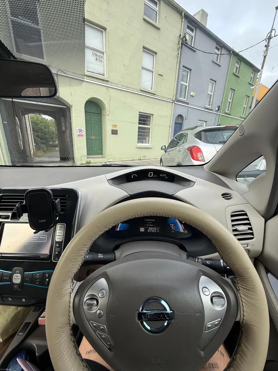 Nissan Leaf 2012 - Image 2