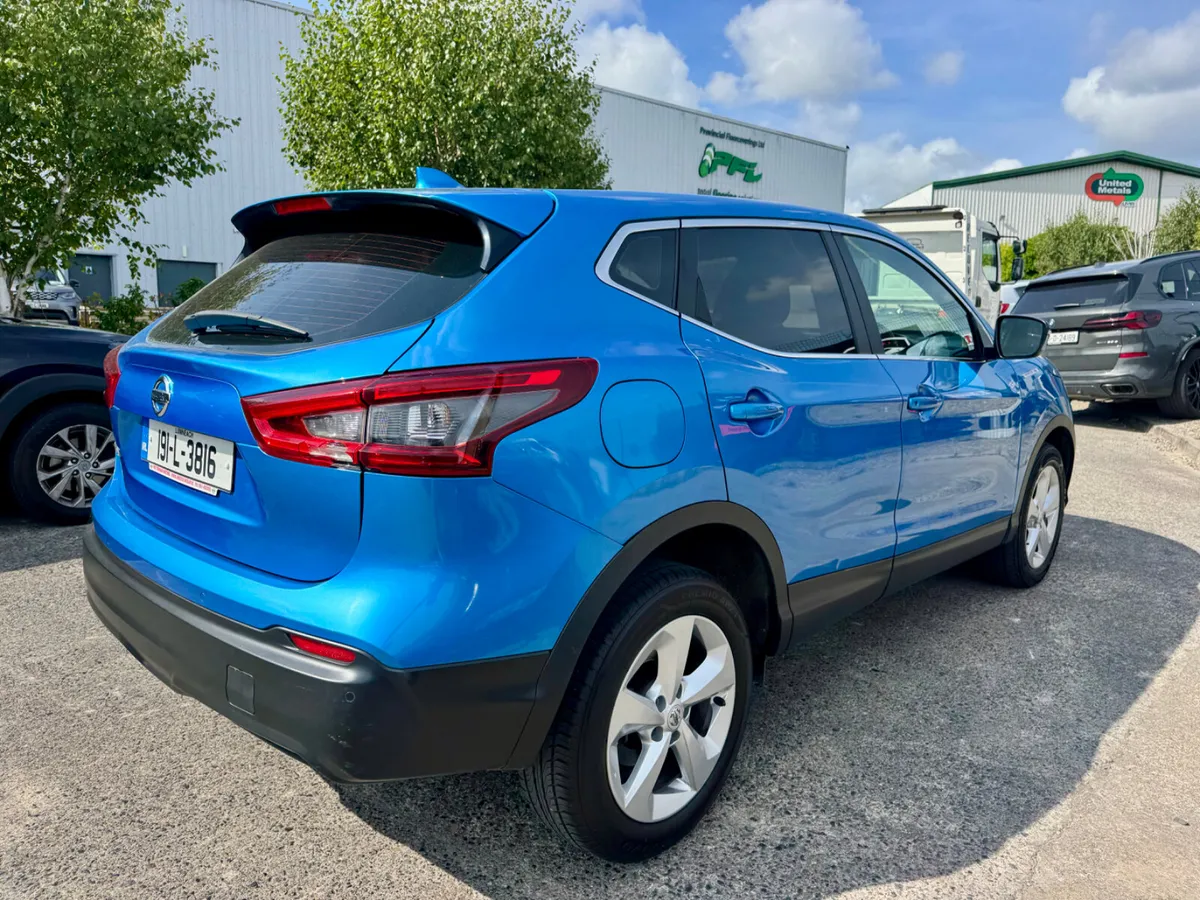 Nissan Qashqai 2019 placenta Premium - Image 4