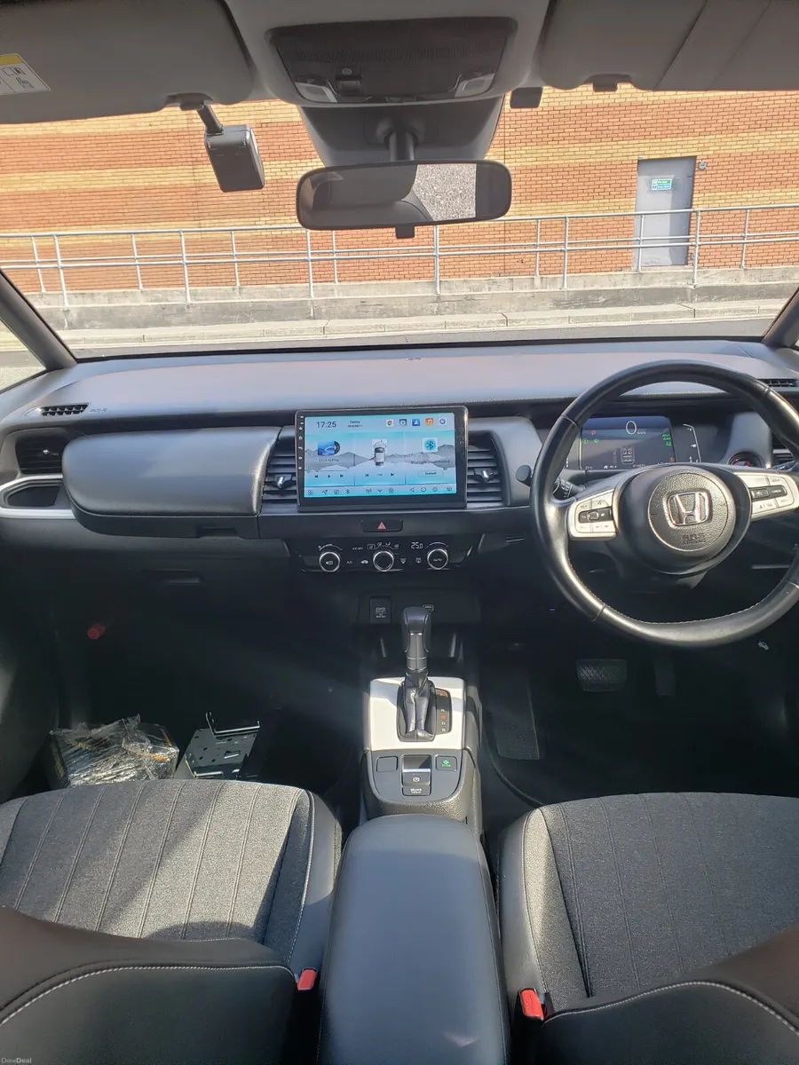 Honda Fit 2024 - Image 5