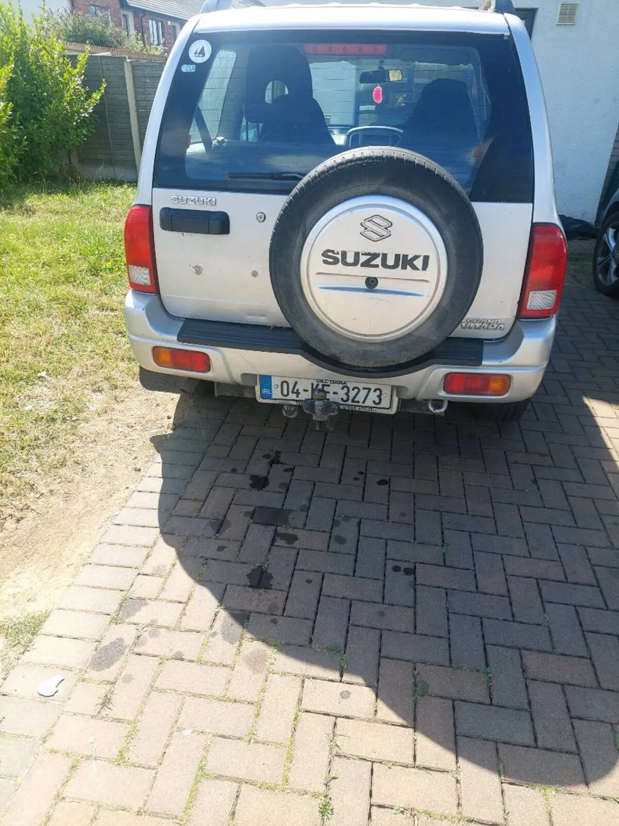 2004 suzuki grand vitara - Image 1