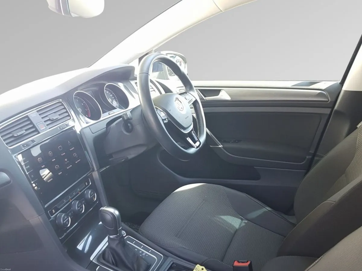 Volkswagen Golf 1.2TSI AUTO COMFORTLINE - Image 4
