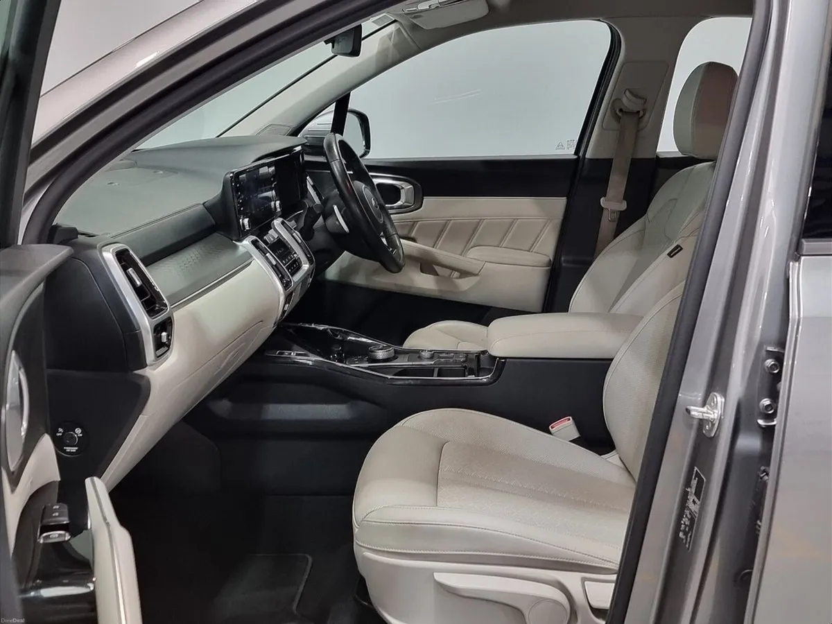 Kia Sorento ** 7 SEATER ** 1.6 PHEV K3 *** AWD ** - Image 4