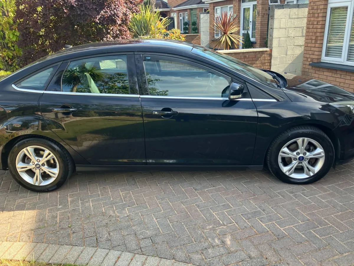 Ford Focus 2012 - Image 1