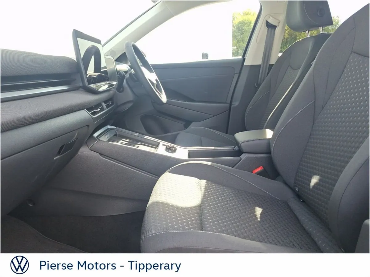 Volkswagen T-Roc LIFE 1.5TSI 116HP MHEV - Image 4