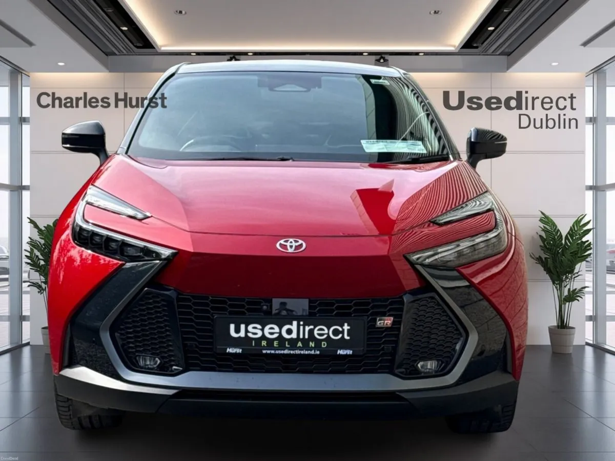 Toyota C-HR Gr Sport Phev Auto  (RED WITH BLACK RO - Image 5
