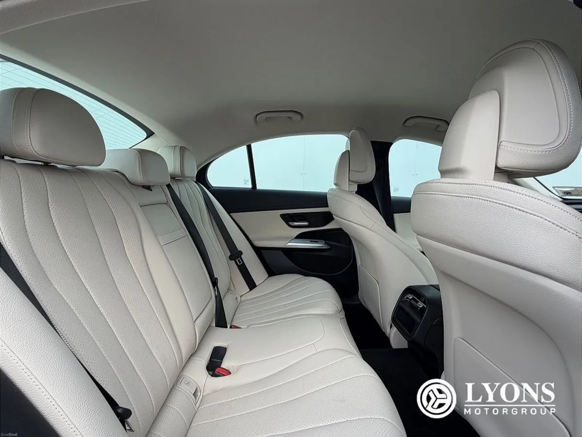 Mercedes-Benz E-Class 220D Avantgarde Plus - Image 5