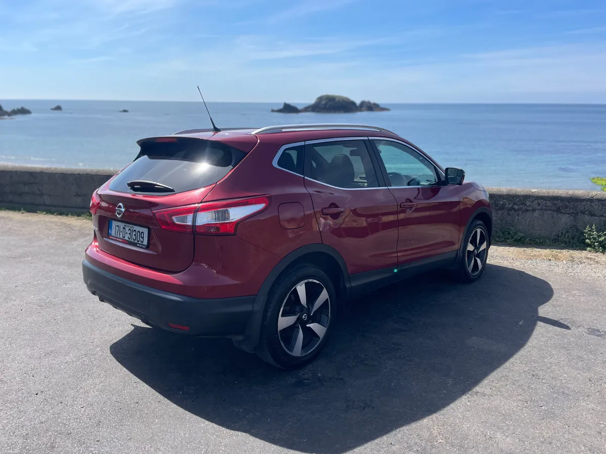 171 Nissan Qashqai SV Premium.. Full Serv History - Image 4