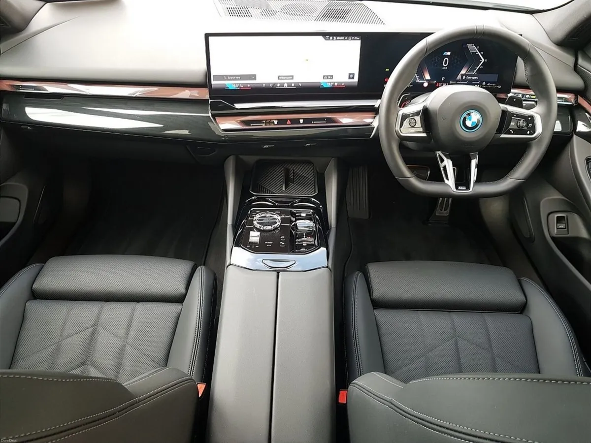 BMW 5-Series 530e M Sport Pro - Image 4