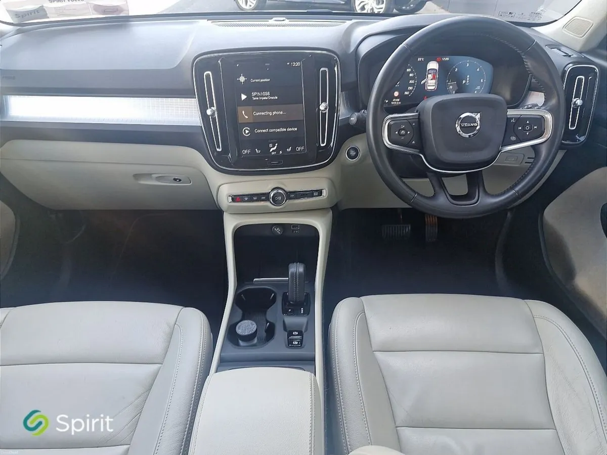 Volvo XC40 D3 Momentum Auto - Image 4