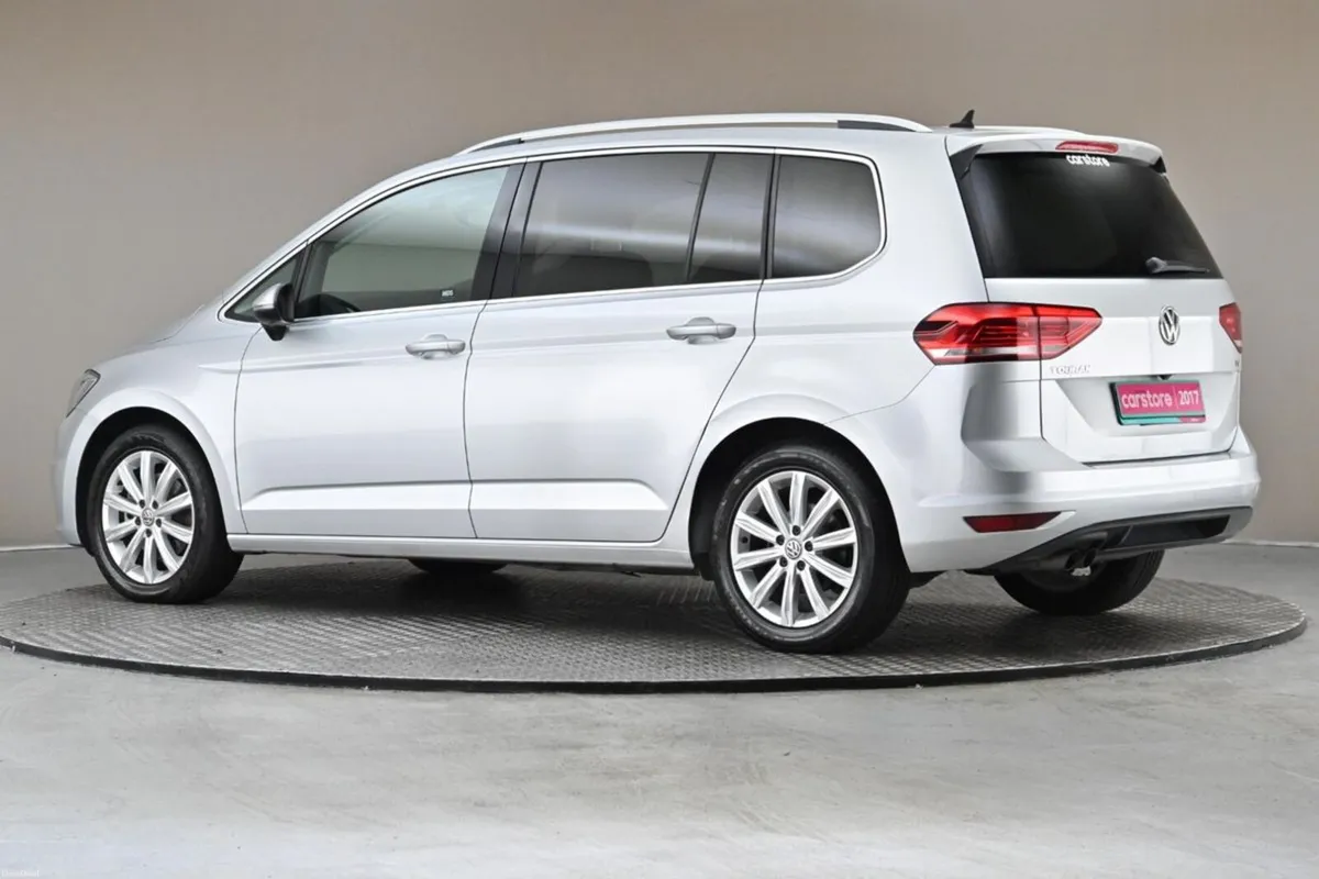 Volkswagen Touran 1.4 TSI DSG HIGHLINE**LOW KMS** - Image 5