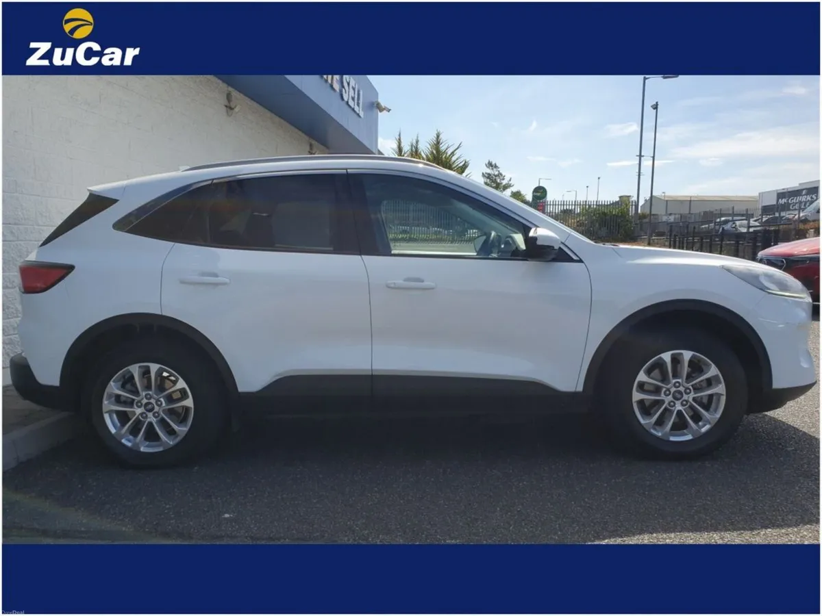 Ford Kuga 2.5 Duratec 225PS PHEV Titanium Auto - Image 5