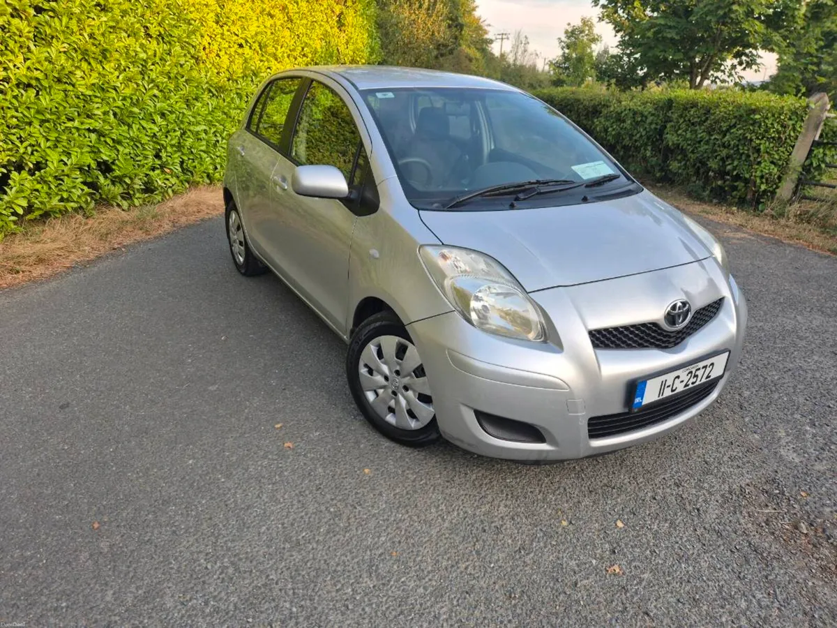 Toyota yaris automatic - Image 2