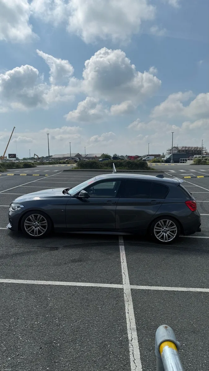 2016 BMW 1-Series *BMW 118i* M-SPORT - Image 5