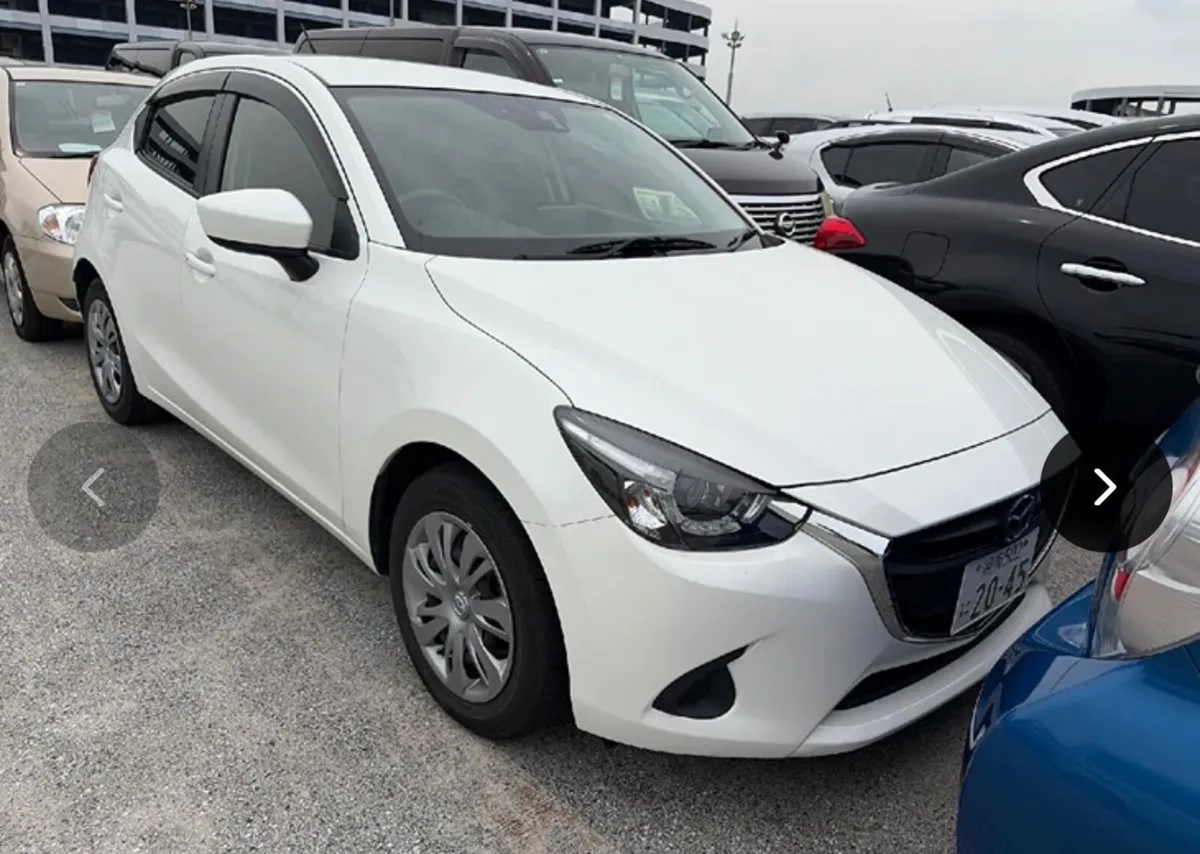 🔵 Mazda Demio/2 1.3 Petrol Automatic Low Km - Image 5
