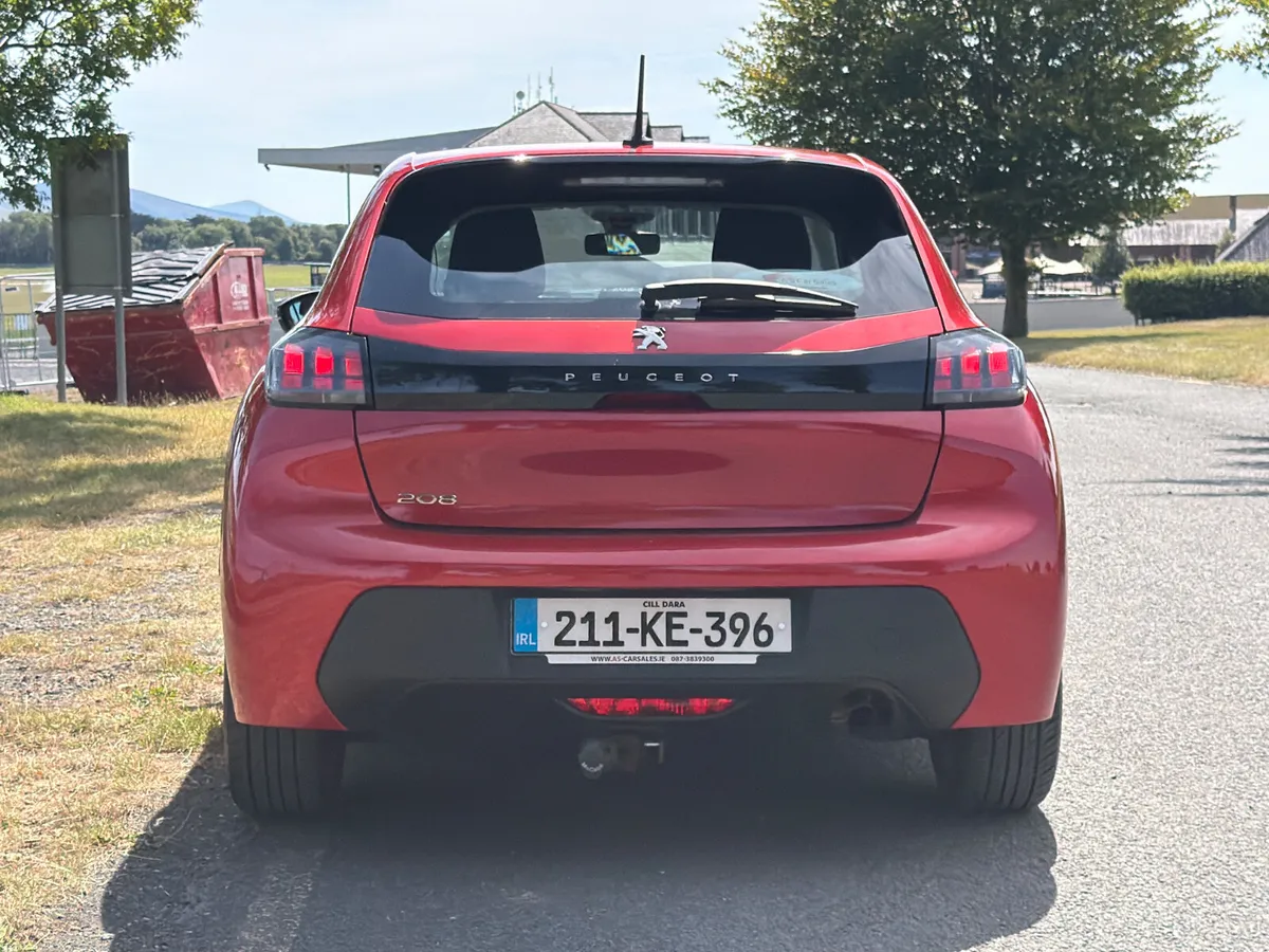Peugeot 208 2021 puretech Auto 1.2 - Image 6