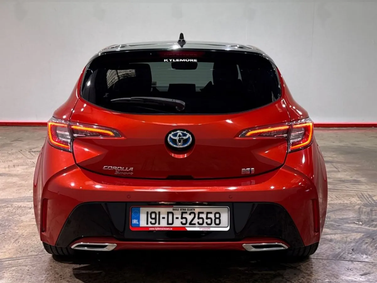 Toyota Corolla HYBRID 1.8 AUTOMATIC - Image 4