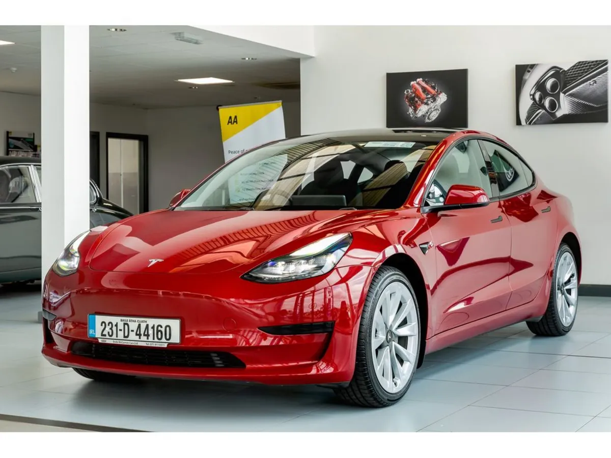 Tesla Model 3 RWD STANDARD RANGE - Image 6