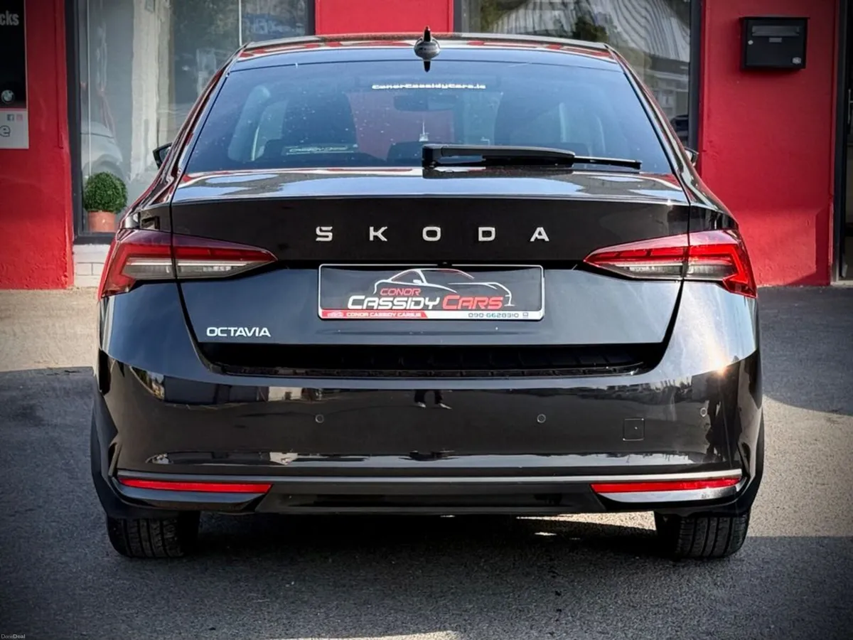 Skoda Octavia FIRST EDITION 1.5TSI DSG AUTO // FUL - Image 5