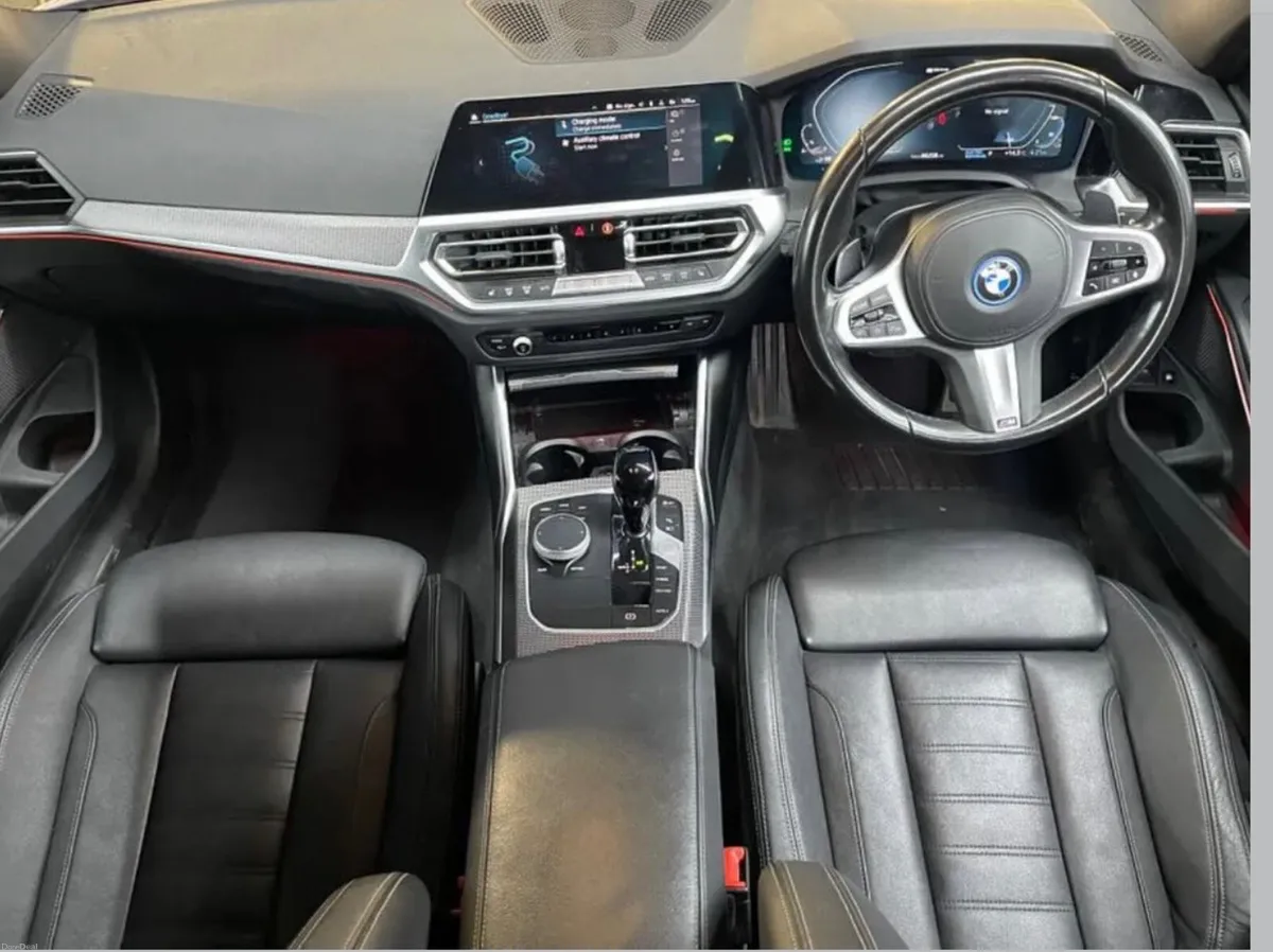 BMW 3 SERIES 330e XDRIVE M SPORT / TECH PACK - Image 2