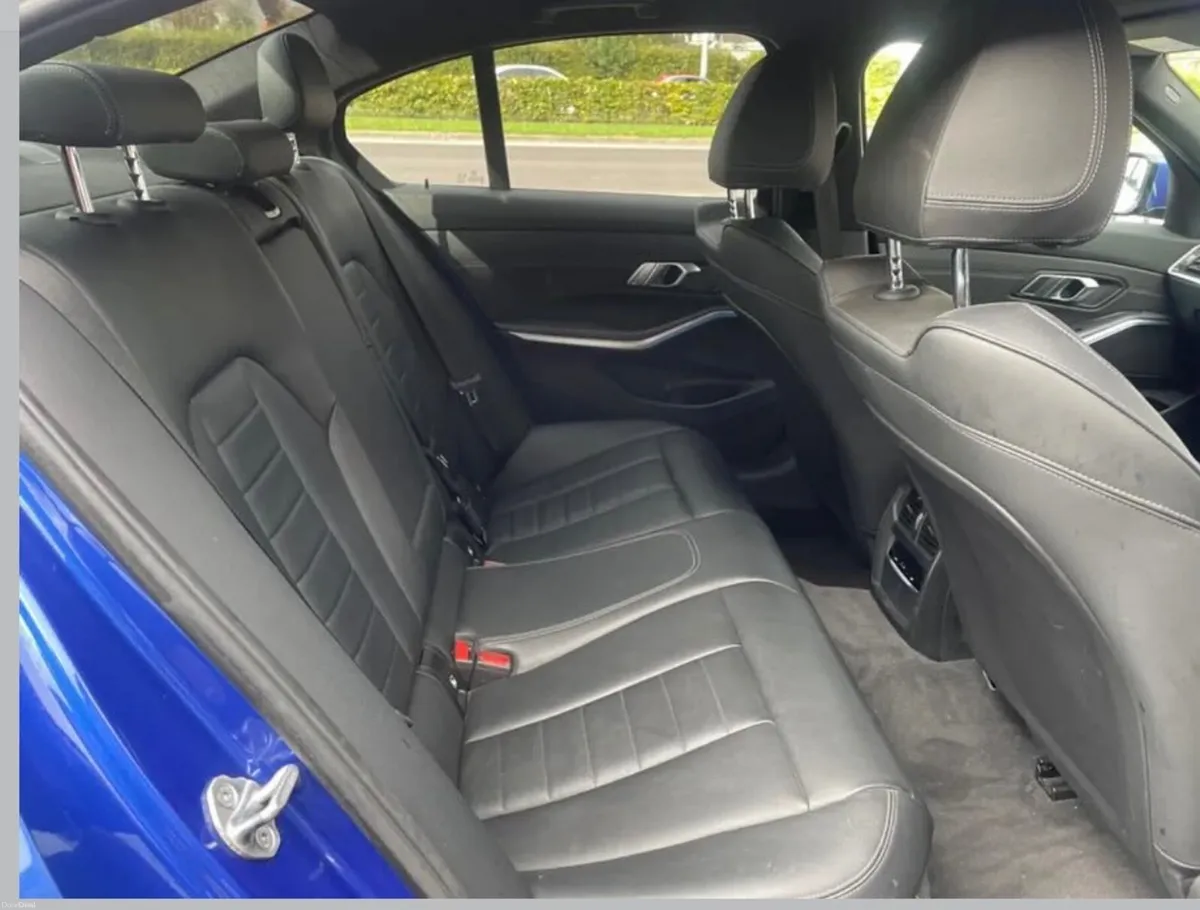BMW 3 SERIES 330e XDRIVE M SPORT / TECH PACK - Image 5
