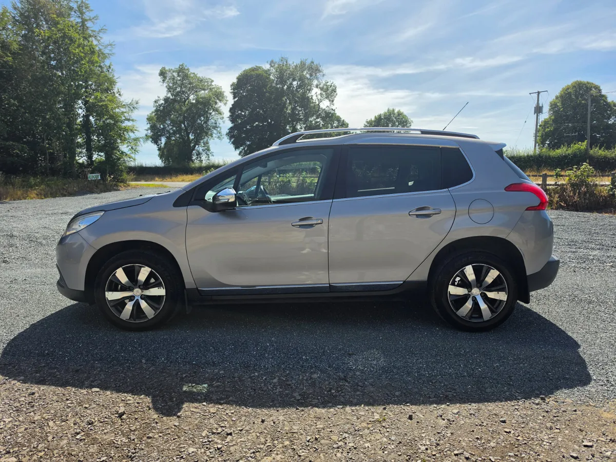 Peugeot 2008 1.2 petrol Automatic! - Image 5